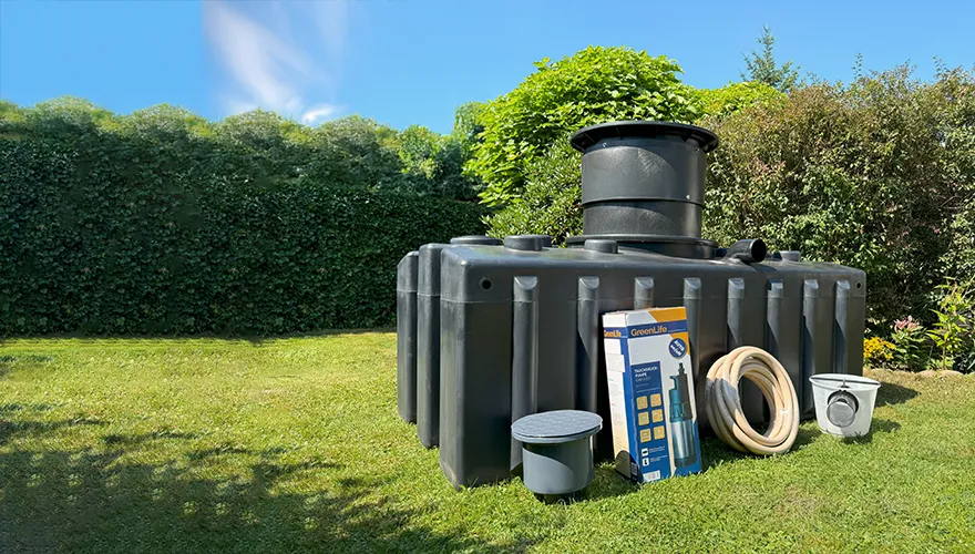 Zisterne steht im Garten